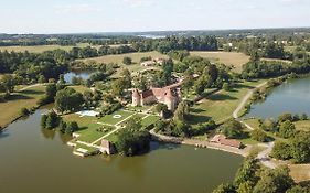 Domaine Des Etangs 5*